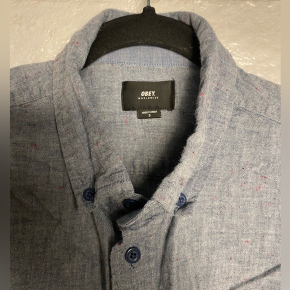 Obey Chambray Button up shirt Sz S - Picture 3 of 4